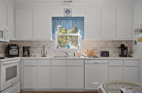 Salter Path House | Endless Summer | Sound Views & Walk to Beach