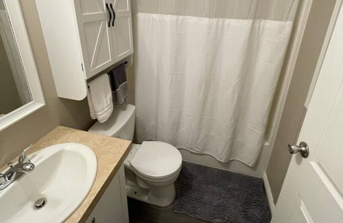 Fort Smith House | Enjoy Comfort & Convenience While Exploring the Bighorn River & Lake!