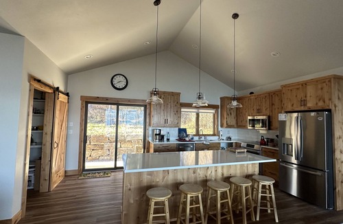 Kings Point House | Enjoy Mountain views at this lakefront home. Perfect for your family vacation.