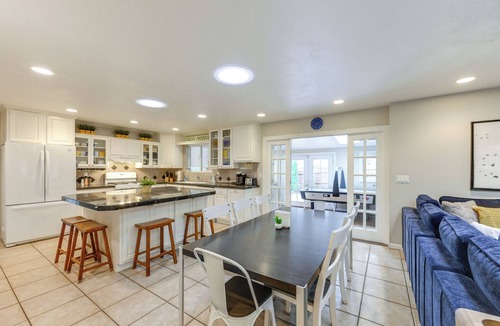 Flagstaff House | Expansive Flagstaff Family Retreat w/Media Room!