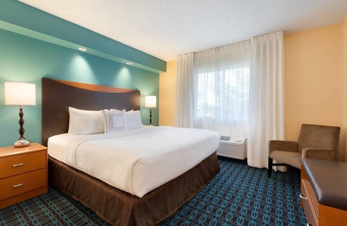 Bismarck Hotel | Fairfield Inn & Suites Bismarck North