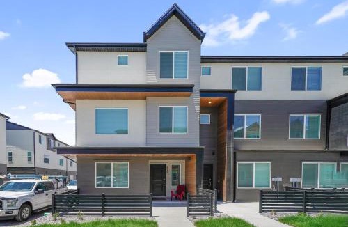 American Fork House | Family-Friendly 3-Story Home Sleeps 8