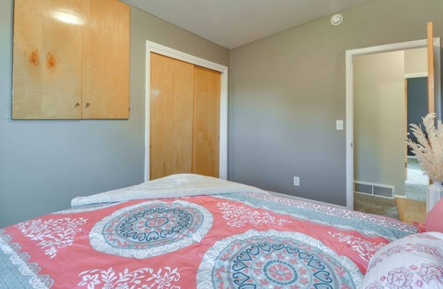 Billings House | Family-Friendly Billings Getaway w/ Private Deck