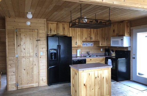 Cameron Cabin | Family friendly cabin close to Yellowstone National Park and Madison River