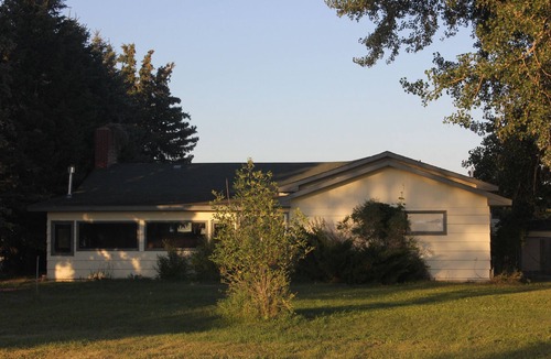 Fort Shaw House | Family Friendly Cozy Farmhouse