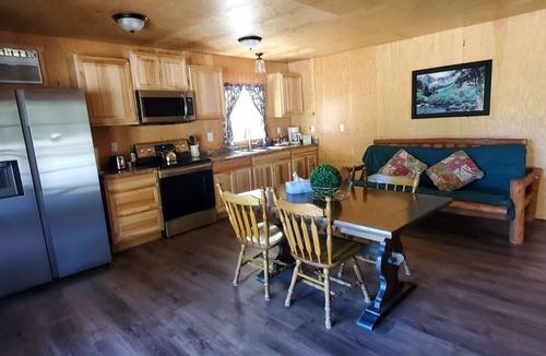 Noxon House | Family suite at Noxon Creekside Motel