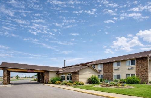 Devils Lake Hotel | Fireside Inn and Suites