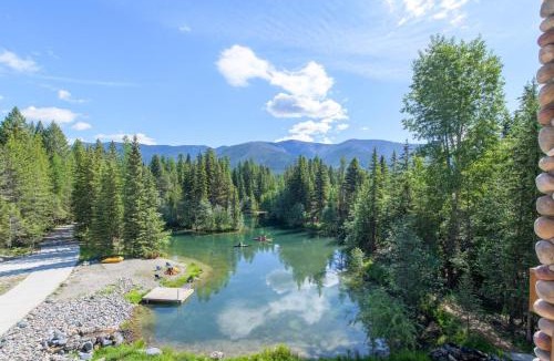 Eureka House | Fishing Cabin in the Woods