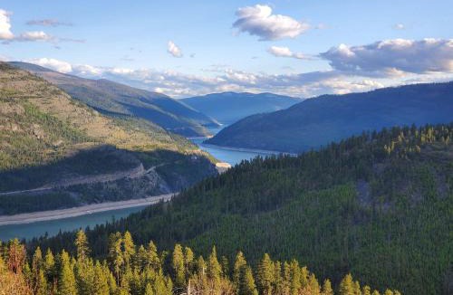 Eureka House | Fishing Cabin in the Woods