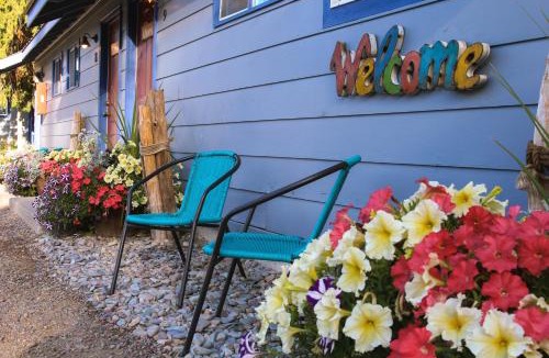 Woods Bay Hotel | Flathead Lake Resort