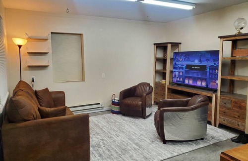 Columbus Apartment | Fly-In Apartment with plenty of Mountains and outdoor activities to enjoy!