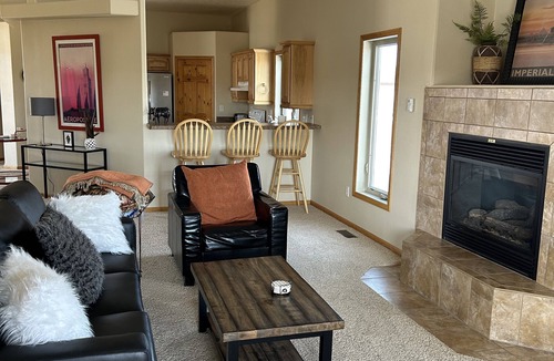 Fort Peck House | Fort Peck Vacation Home! 409 Milk River Drive