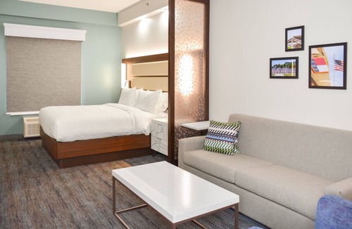 Westover Hotel | Four Points by Sheraton Fayetteville Fort Bragg