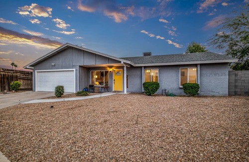 Dobson Ranch House | Free Heated Pool, Game Room, Mini-Golf, BBQ, Lux Home