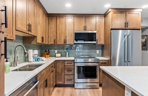 Frisco Condo | Frisco Gem Mountain Views Clubhouse w/Pool + 4 Hot Tubs