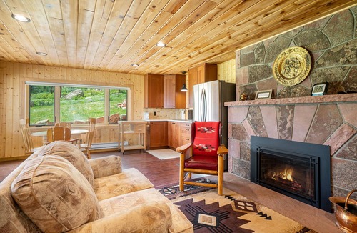 Estes Park House | Frontier Mountain Retreat – Cozy 1BR Unit, Amazing Mountain Views – 23-ZONE3535
