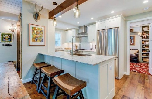 Elkhorn House | Fully Remodeled Townhome Close to Skiing - WiFi, Pool