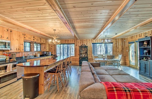 Pinetop Cottage | Furnished Patio & Fire Pit: Pinetop Cabin!