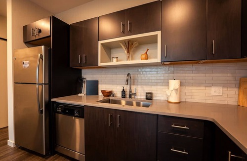 Downtown Spokane Apartment | Gated Parking DT 2BR w City View Gym Access
