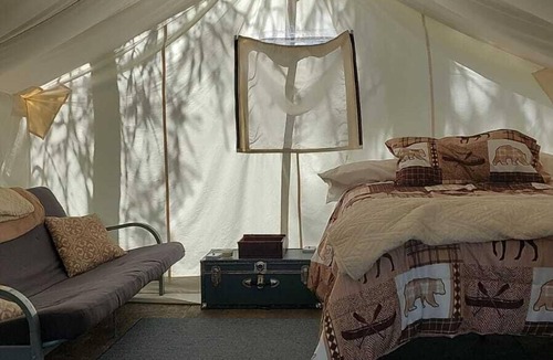 Olney RV Rental | Glamping Wall Tent 3/furnished 1 Queen and 1 futon