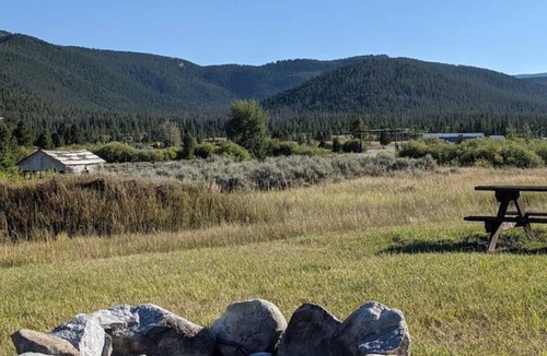 Anaconda House | Gold Coin Cottage