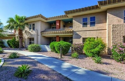 South Scottsdale Resort | Golf though foothills of Pinnacle Peak !