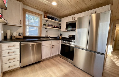 Lake Shore Cabin | Gorgeous private lake lot on Upper Gull for the perfect summer cabin getaway.
