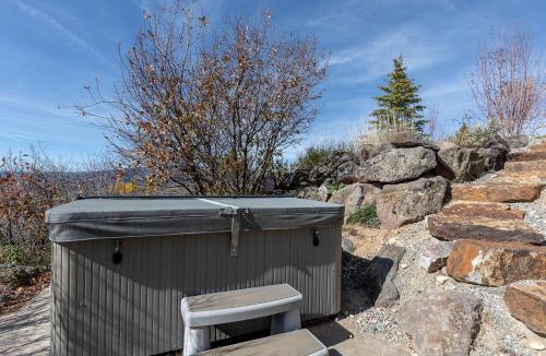 Etna Villa | Gorgeous Secluded Villa with Hot-tub, Fire Pit and Games in Etna, Wyoming