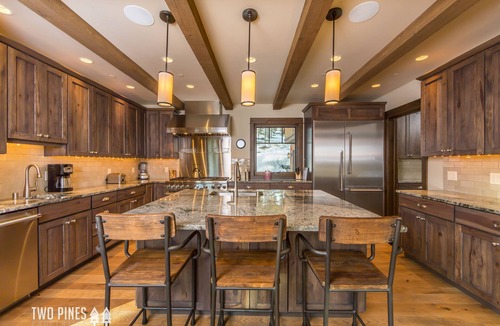 Big Sky House | Grand Estate with Ski-in/out! Private Deck with Hot Tub, and Grill! Fireplace &