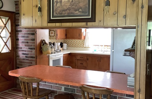 West Glacier House | Grandma’s Cabin, West Glacier riverfront kid/pet friendly, 1 mile from Glacier!