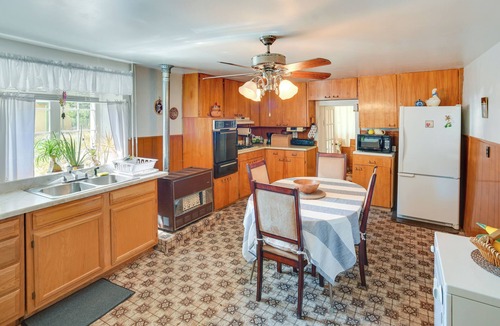 Cordova Cottage | Great for Groups! Cordova Home Near Hiking
