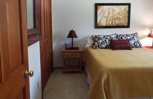 Trout Creek Cabin | Great little cabin in woods.