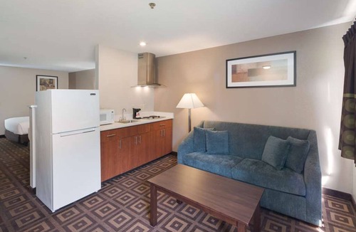 Kennewick House | Great Relaxing Overnight Stay! 3 Comfortable Units, Close to Tri-Cities Airport