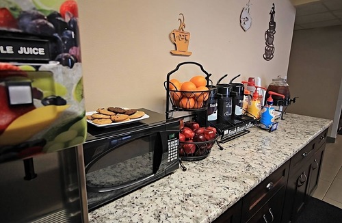 Kennewick House | Great Relaxing Overnight Stay! 3 Comfortable Units, Close to Tri-Cities Airport