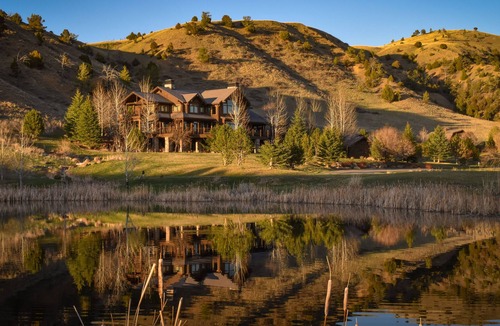 Three Forks Cabin | Grey Cliffs Ranch