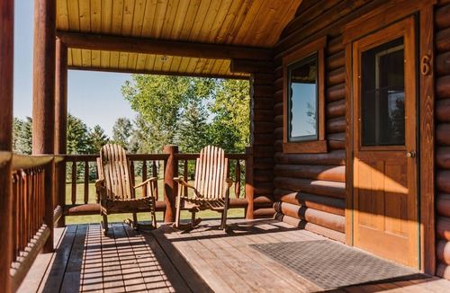 Bozeman Cabin | Grey Wolf Cabin #6 at Gallatin Canyon Cabins