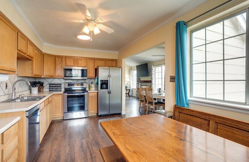 Thornton House | Grill, Fireplace & Fenced-In Yard: Thornton Home!