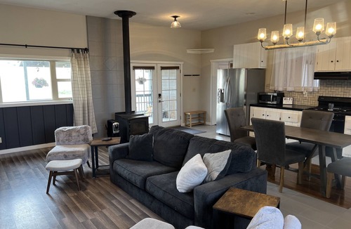 Three Forks Other | Guesthouse Farm Stay Near the Madison River!