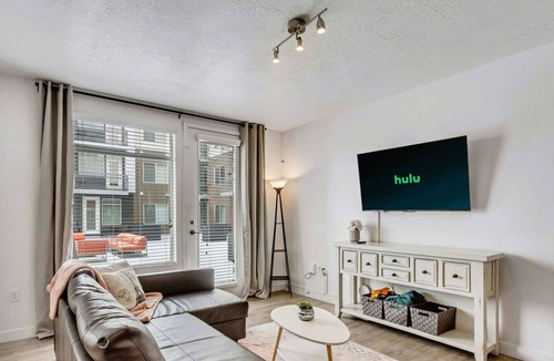 Salt Lake City Apartment | Heart of Sugarhouse - Hot Tub - Fitness Center