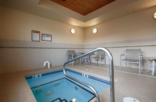 Dickinson Hotel | Heritage Hotel and Suites