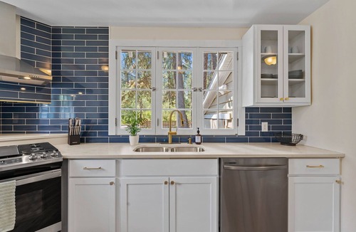 Manito House | Historic charm & modern comfort on Manito Park | The Lorraine