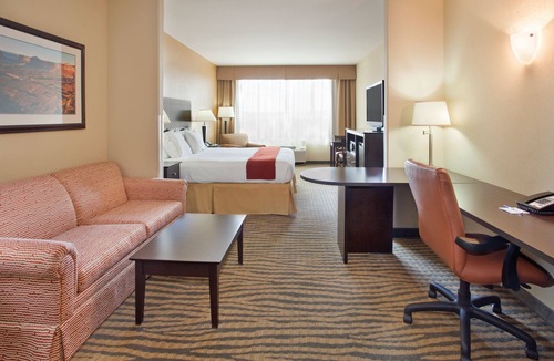 Gallup Hotel | Holiday Inn Express Hotel & Suites Gallup East by IHG