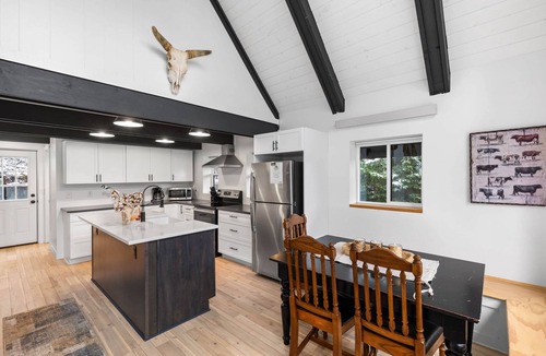 Star Valley Ranch House | Home on golf course pond. Hike. Swim. Golf!