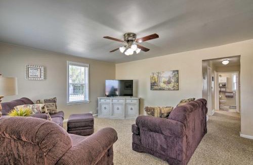 Circleville House | Home w/Fenced Yard by 5 Mighty Nat'l Parks