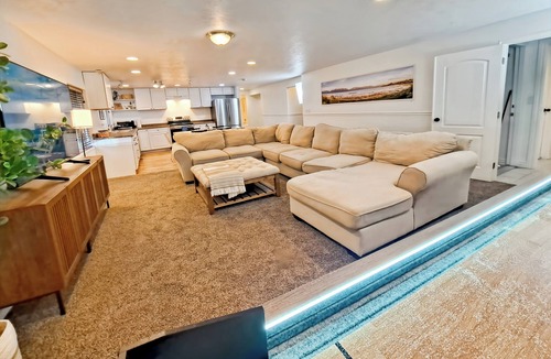 Eagle Mountain Apartment | Hot tub & Arcade Full Lower Level Apartment