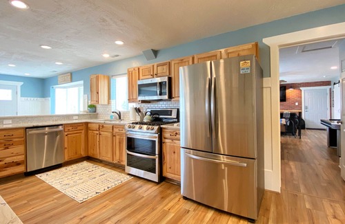 Garden City House | Hot Tub, Game Room, Only 2 Blocks from the Lake!