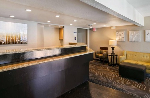 Miles City Hotel | Hotel ∙ 6 guests