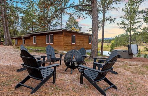 Custer House | Hottub Hideaway: Firepit; Sauna; Views; Wildlife