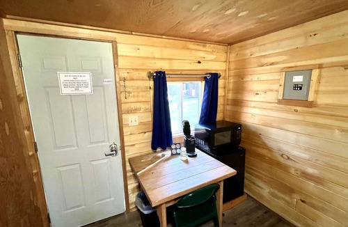 West Glacier House | House ∙ 1 bedroom ∙ 2 guests