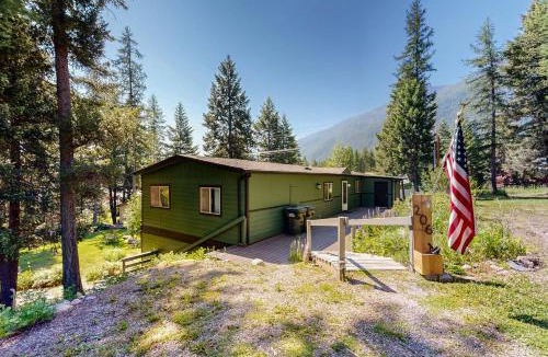 Whitefish House | Hungry Horse Hideout - Upper Level